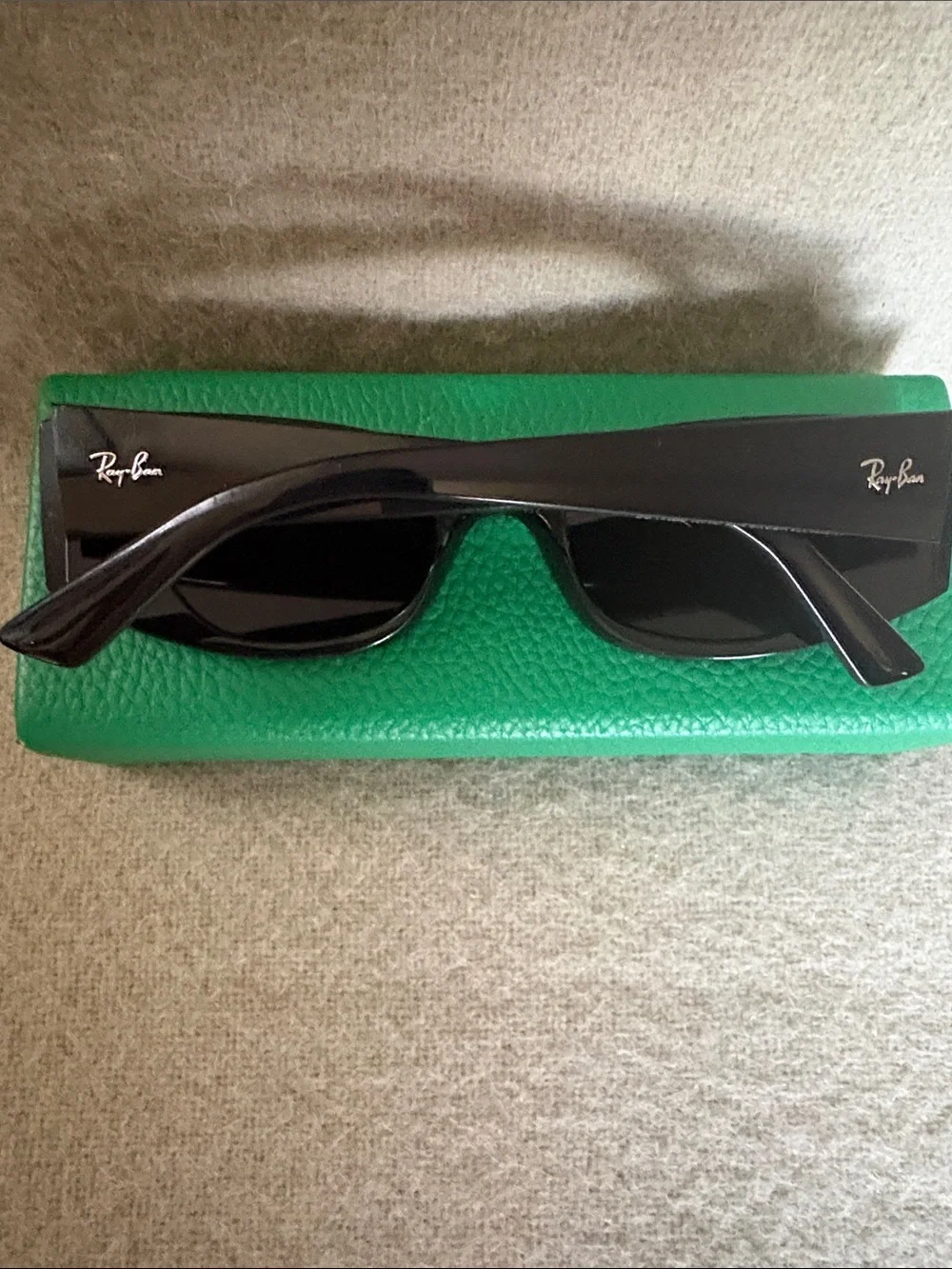 Ray-Ban chunky square